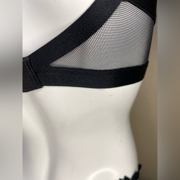 Victoria’s Secret Very Sexy Push Up Bra & Panty Set VS Limited Edition 🆕 - Picture 10 of 15